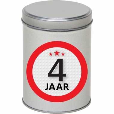 Cadeau/kado zilver rond blik 4 jaar 13 cm